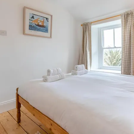 Neptune Cottage Burrow Road-2